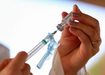 Com inclusão da faixa etária de 18 anos ou mais para 4ª dose, ES espera vacinar mais de 126 mil