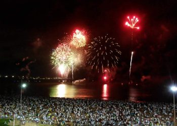 Festas de fim de ano e baladas de verão acentuaram casos de covid no ES