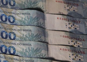 Impostos pagos por brasileiros em 2022 passam de R$ 2,8 trilhões