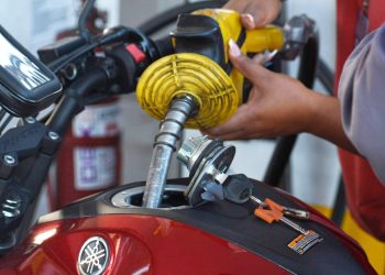 Reajuste: Petrobras aumenta preço da gasolina e do diesel