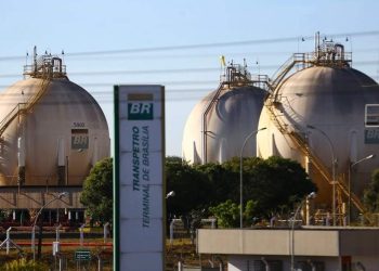 Concurso da Transpetro tem 1,6 mil vagas com salário de até R$ 15,4 mil