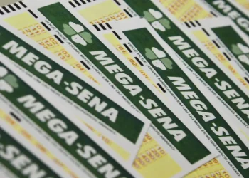 Mega-Sena acumula e prêmio vai a R$ 12 milhões