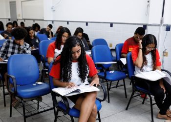 Sedu inicia aplicação do Programa de Avaliação da Educação Básica do Espírito Santo