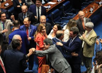 Cesta básica, combustível, serviços: o que muda com reforma tributária