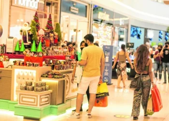 Natal 2023: cerca de 130 milhões de consumidores vão às compras