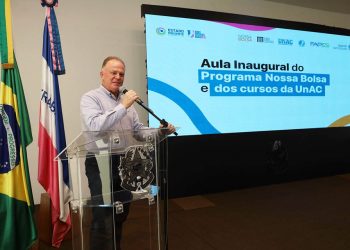 Palácio Anchieta recebe aula inaugural do Nossa Bolsa e da Universidade Aberta Capixaba em 2024