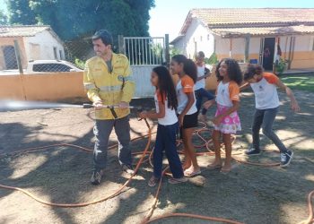 Parque Estadual de Itaúnas realiza ação educativa sobre incêndios florestais