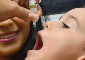 Último dia para vacinar as crianças contra paralisia infantil