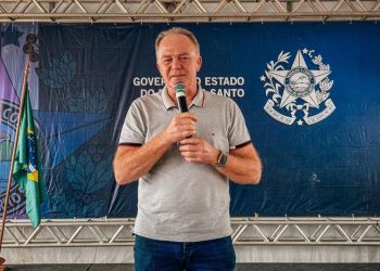 Governo do Estado entrega máquinas e equipamentos agrícolas para 42 municípios