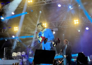 Roberto Carlos fará show especial na Praça do Papa em outubro