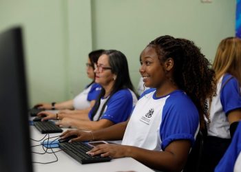 Sedu divulga oferta da EJA Profissional em Guia de Cursos edição 2024-2