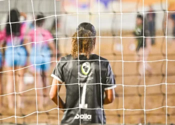 Arena de Verão: semifinal feminina do torneio de futebol de areia acontece nesta quarta