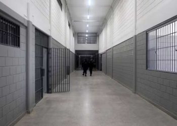 Homem é preso em enterro do filho no ES após 17 anos da condenação por estupro