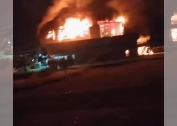 Incêndio atinge empresa de alimentos em Linhares