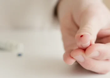 Agulha em escola: amostras de sangue de alunos são enviadas para exames em Vitória