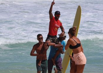 Alexandre Escobar vence primeira etapa do Circuito Brasileiro de Surfe em Saquarema
