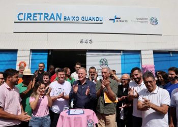 Casagrande inaugura obras e anuncia reconstrução de escola em Baixo Guandu