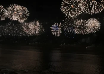 Gasto de turistas durante Réveillon 2026 no Espírito Santo cresce 17,3%