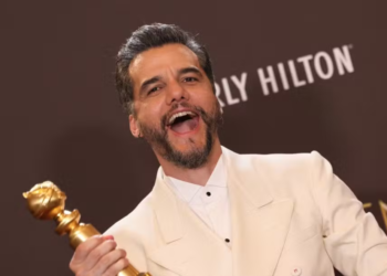 Wagner Moura vence prêmio de melhor ator em filme de drama no Globo de Ouro