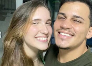 Casal de moto morre ao bater de frente com caminhonete da concessionária de energia EDP no ES