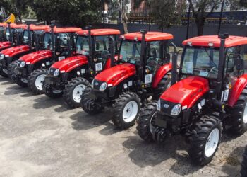 Governo do Estado entrega 85 máquinas e equipamentos agrícolas para municípios capixabas