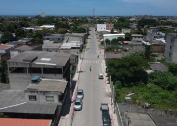 Governo inaugura obras de drenagem e pavimentação em ruas da Região 5, em Vila Velha