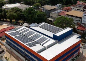 Governo do ES amplia investimentos em educação e impulsiona modernização de escolas em Rio Bananal
