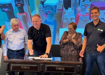 Governo do Estado leva Centro de Referência do Artesanato para o Mercado da Capixaba