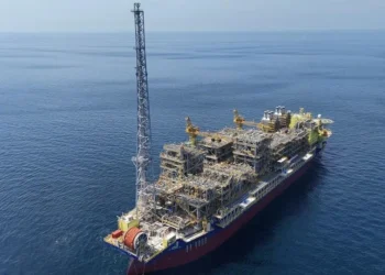 Produção de petróleo no ES deve atingir pico em 2027, projeta Findes