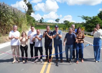 Governador Ferraço entrega pavimentação e inaugura rodovia ES-137 em Nova Venécia
